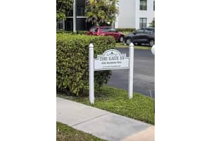 6190 Woodlands Blvd APT 515, Tamarac, FL 33319, Sold 01/27/23