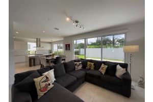 7430 NW 98th Ct, Doral, FL 33178, Sold 09/21/22