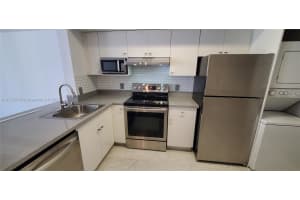 5077 NW 7th St APT 1414, Miami, FL 33126, Sold 09/28/22