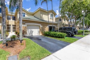2421 Pasadena Way, Weston, FL 33327, Sold 08/10/22