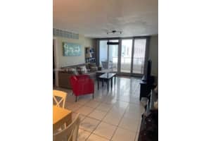 5005 Collins Ave, Miami Beach, FL 33140, Sold 03/13/23