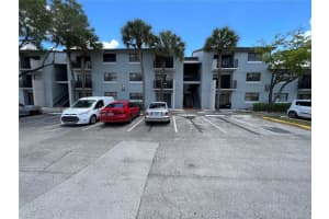 7110 NW 179th St APT 103, Hialeah, FL 33015, Sold 09/20/22