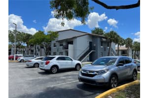 7110 NW 179th St APT 103, Hialeah, FL 33015, Sold 09/20/22