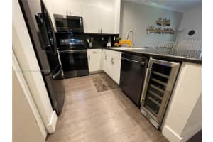 5773 NW 116th Ave APT 104, Doral, FL 33178, Sold 08/25/22