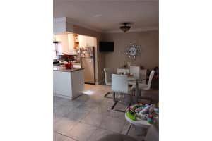1655 W 44th Pl APT 245, Hialeah, FL 33012, Sold 10/06/22