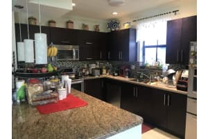 10151 NW 10th St, Miami, FL 33172, Sold 08/03/22