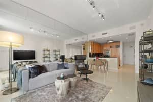 6799 Collins Ave APT 308, Miami Beach, FL 33141, Sold 09/23/22