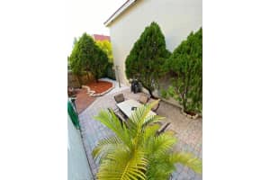 8356 NW 10th St #6d, Miami, FL 33126, Sold 09/16/22
