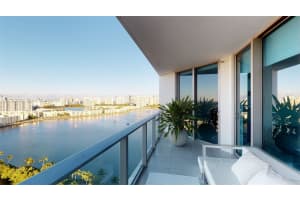 17301 Biscayne Blvd APT 1906, Aventura, FL 33160, Sold 01/30/23
