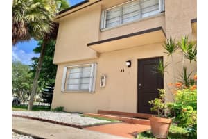 130 SW 108th Ave APT J1, Miami, FL 33174, Sold 11/11/22