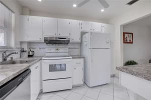501 Blue Heron Dr 315 a, Hallandale Beach, FL 33009, Sold 08/26/22