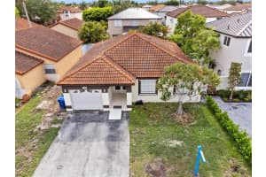 19610 NW 83rd Ave, Hialeah, FL 33015, Sold 09/16/22