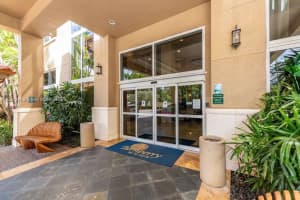 19501 E Country Club Dr, Miami, FL 33180, Sold 08/31/22