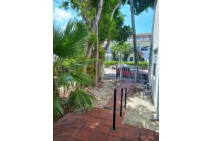 846 Michigan Ave APT 3, Miami Beach, FL 33139, Sold 09/23/22