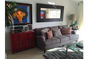 4400 NW 107th Ave APT 306, Doral, FL 33178, Sold 12/05/22
