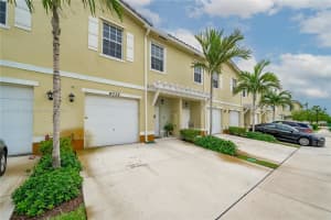 4038 NW 11th St, Lauderhill, FL 33313, Sold 09/06/22