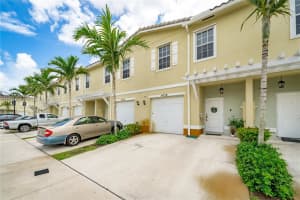 4038 NW 11th St, Lauderhill, FL 33313, Sold 09/06/22