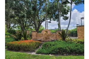 2796 S University Dr, Davie, FL 33328, Sold 09/05/22