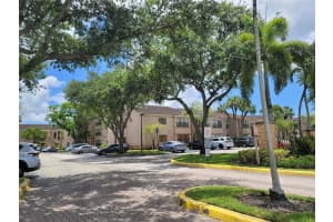 2796 S University Dr, Davie, FL 33328, Sold 09/05/22
