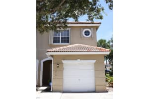 12101 SW 5th Ct, Pembroke Pines, FL 33025, Sold 07/29/22