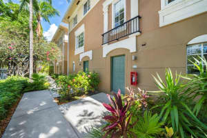 2971 NE 185th St APT 1905, Aventura, FL 33180, Sold 12/30/22