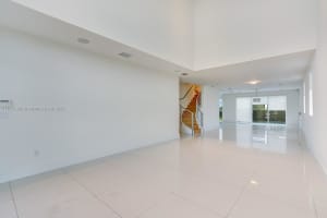 9870 NW 75th Terrace, Doral, FL 33178, Sold 07/15/22