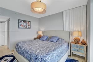 16699 Collins Ave APT 4003, Sunny Isles Beach, FL 33160, Sold 10/10/22