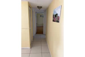17500 NW 68th Ave APT D1001, Hialeah, FL 33015, Sold 08/04/22