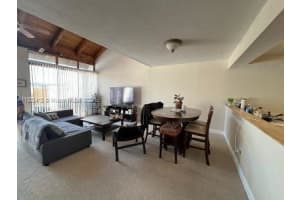 13186 SW 9th Ln, Miami, FL 33184, Sold 09/13/22
