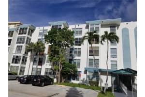 17570 Atlantic Blvd Apt 515-4, Sunny Isles Beach, FL 33160, Sold 09/09/22
