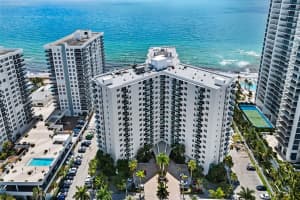 3001 S Ocean Dr APT 1001, Hollywood, FL 33019, Sold 07/25/22