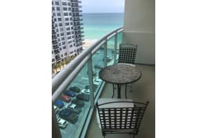 3001 S Ocean Dr APT 1001, Hollywood, FL 33019, Sold 07/25/22