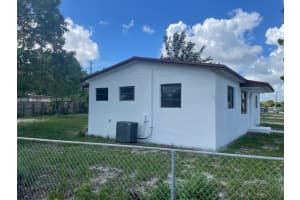 21001 NW 32nd Ave, Miami Gardens, FL 33056, Sold 03/07/23