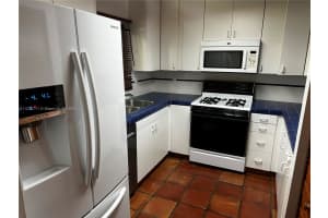 11263 SW 112th Cir Ln E, Miami, FL 33176, Sold 08/05/22