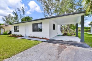 9210 NW 81st Ct, Tamarac, FL 33321, Sold 08/29/22