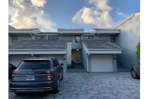 325 Poinciana Island Dr #905, Sunny Isles Beach, FL 33160, Sold 03/01/23