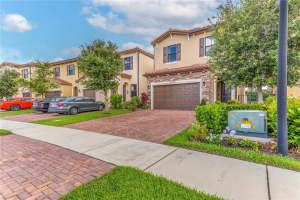 4859 NW 55th Pl, Tamarac, FL 33319, Sold 08/05/22