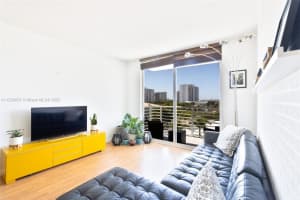 2775 NE 187th St APT 617, Aventura, FL 33180, Sold 11/23/22