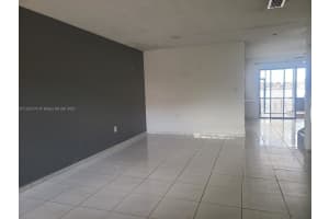 2551 W 60th Pl Apt 101-20, Hialeah, FL 33016, Sold 08/17/22