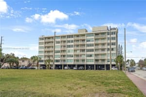8233 Harding Ave Suite 503, Miami Beach, FL 33141, Sold 09/09/22