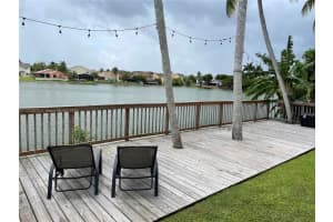 9640 SW 9th Ct, Pembroke Pines, FL 33025, Sold 08/05/22