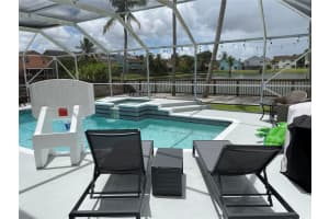 9640 SW 9th Ct, Pembroke Pines, FL 33025, Sold 08/05/22