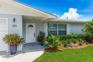 1011 SW 37th Terrace, Palm City, FL 34990, Sold 08/29/22