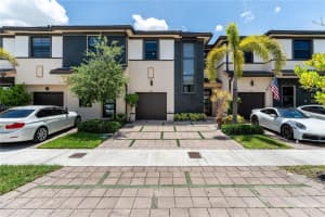 15980 NW 91st Ct, Miami Lakes, FL 33016, Sold 08/26/22