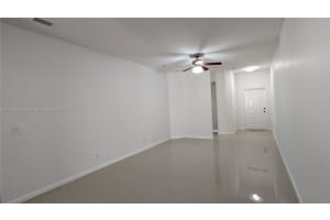 113 SW 15th Terrace #113, Homestead, FL 33030, Sold 09/27/22
