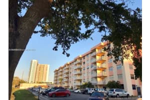 16465 NE 22nd Ave APT 617, North Miami Beach, FL 33160, Sold 09/30/22