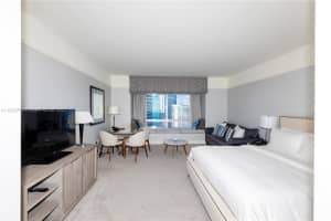 1435 Brickell Ave #3611, Miami, FL 33131, Sold 10/11/22