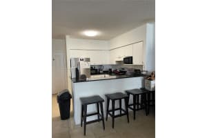 5091 NW 7th St APT 815, Miami, FL 33126, Sold 08/22/22