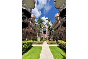 5440 W 21st Ct APT 103, Hialeah, FL 33016, Sold 08/09/22
