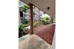 5440 W 21st Ct APT 103, Hialeah, FL 33016, Sold 08/09/22